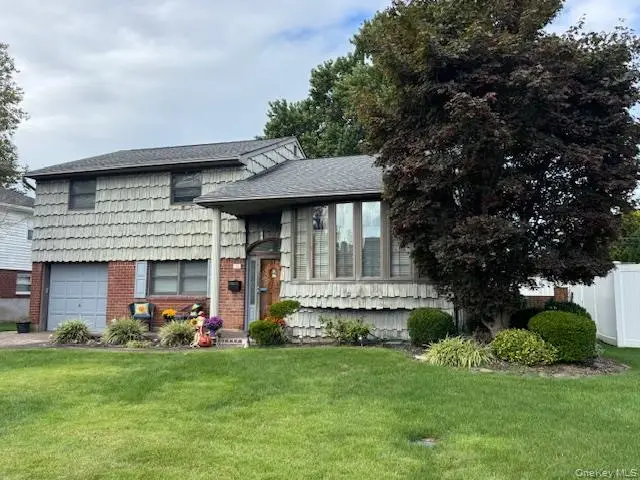 24 Patricia Lane, Syosset, NY 11791 - Image #1