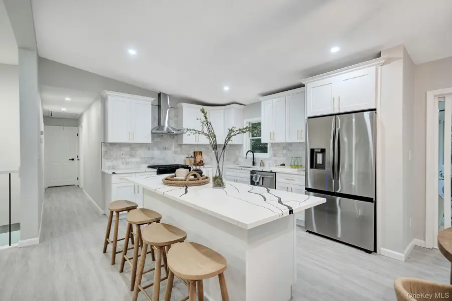 644A Bread And Cheese Hollow Road, Northport, NY 11768 - Image #2