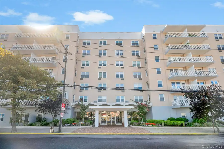 522 Shore Road #3U, Long Beach, NY 11561 - Image #3