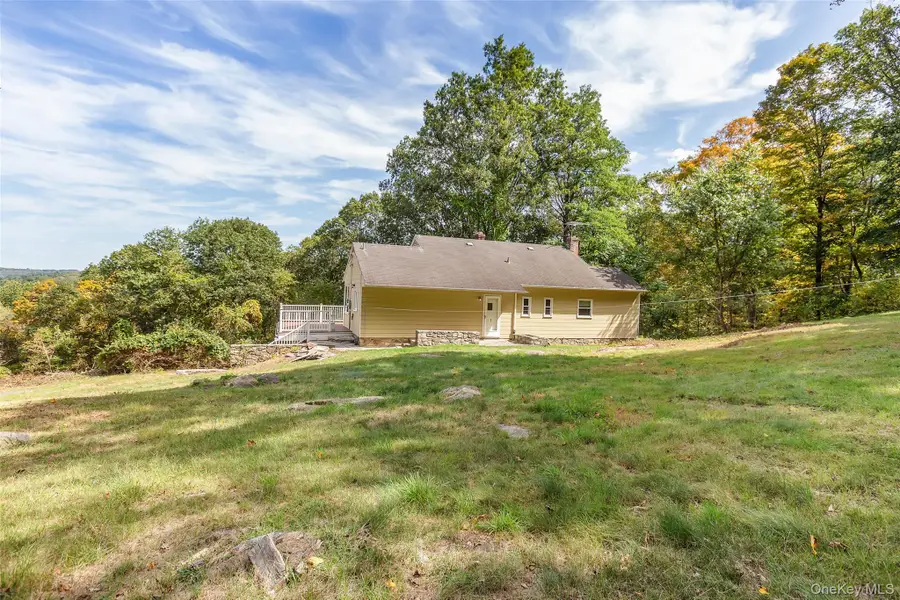 33 Raspberry Lane, Carmel, NY 10512 - Image #3