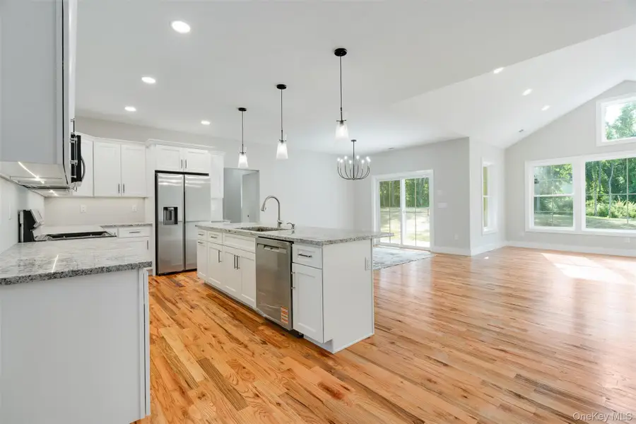 7 Bear Hollow Lane, Hyde Park, NY 12538 - Image #2