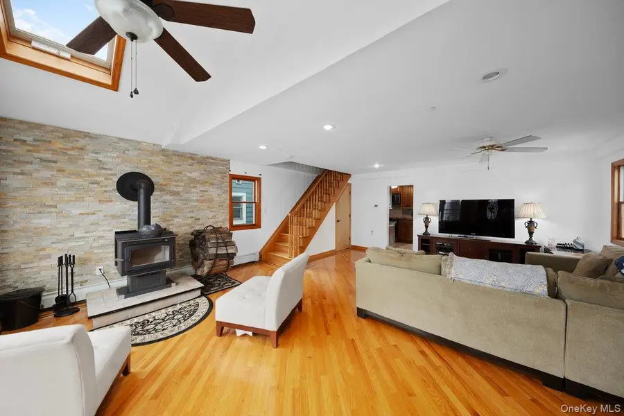 118 6th Road, Broad Channel, NY 11693 - Image #3