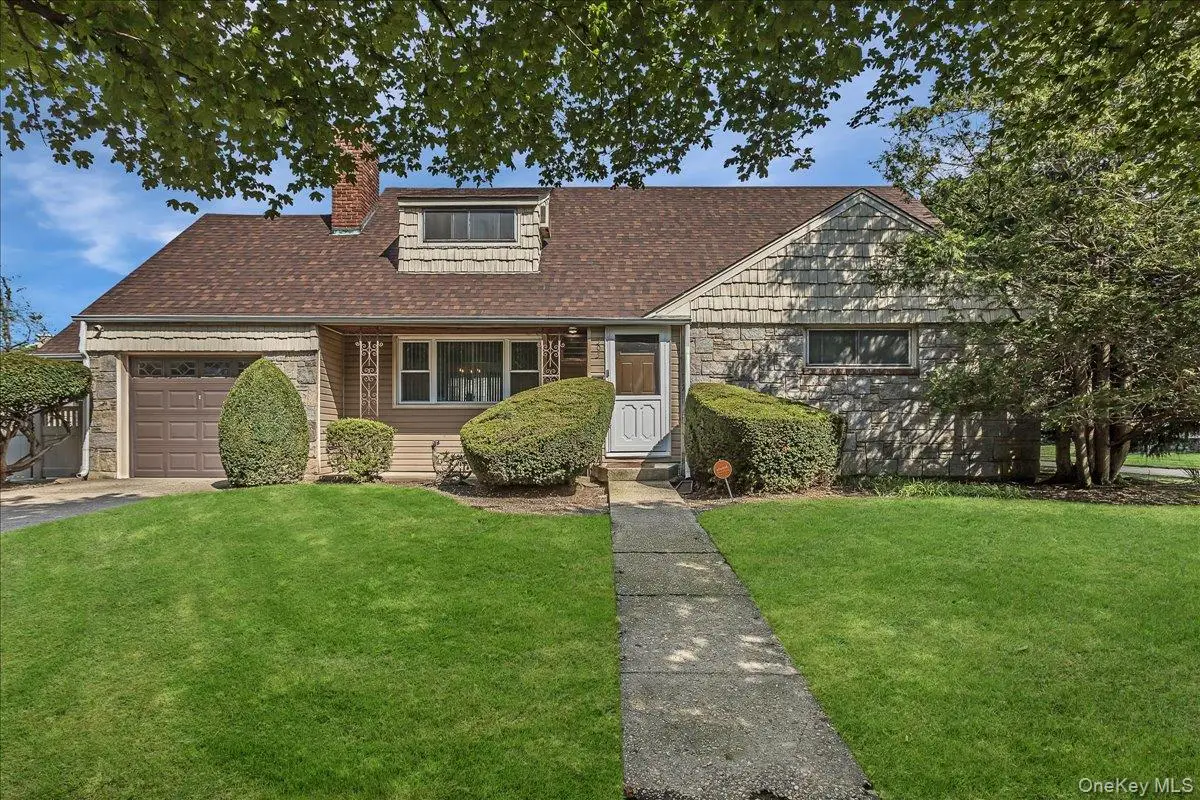 305 Crowell Street, Hempstead, NY 11550 - Image #1