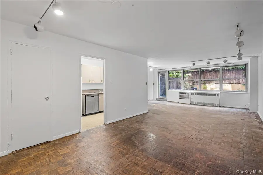 310 E 70th Street #1M, Manhattan, NY 10021 - Image #3