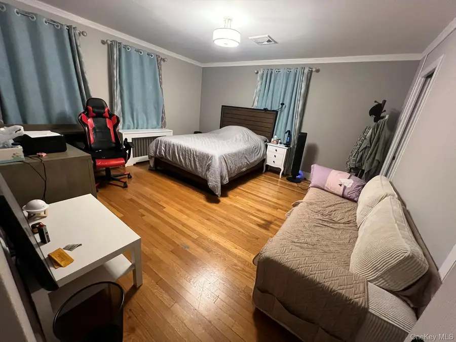 35-20 Utopia Parkway, Flushing, NY 11358 - Image #2