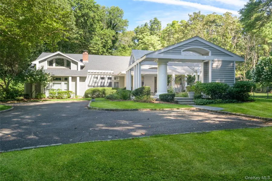 48 Morgan Drive, Old Westbury, NY 11568 - Image #2