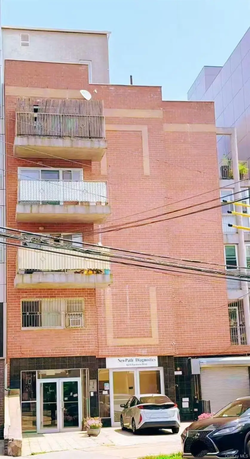 42-11 Parsons Boulevard #4D, Flushing, NY 11355 - Image #1