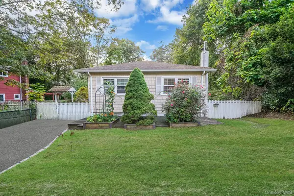 94 Berkshire Drive, Farmingville, NY 11738