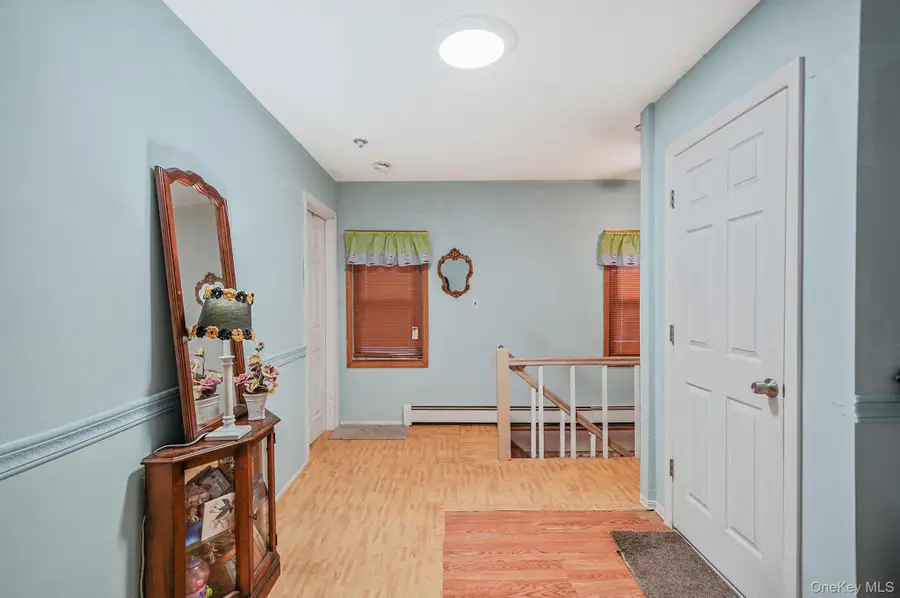 94 Berkshire Drive, Farmingville, NY 11738 - Image #3