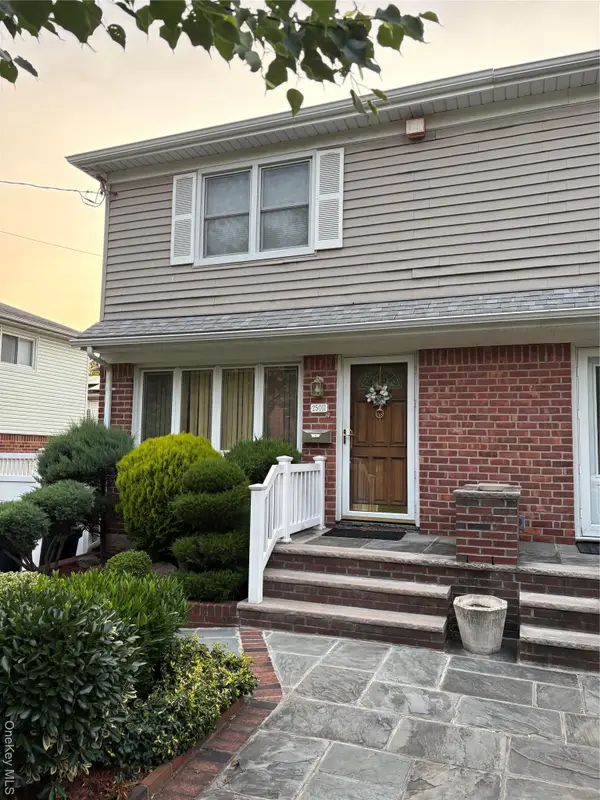 25011 40th Avenue, Little Neck, NY 11363