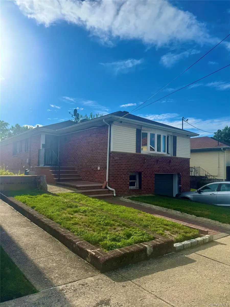 5732 260th Street, Little Neck, NY 11362 - Image #2