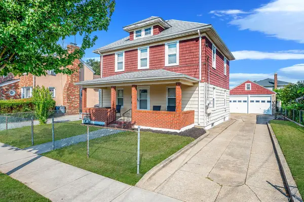 236 Jackson Avenue, Mineola, NY 11501