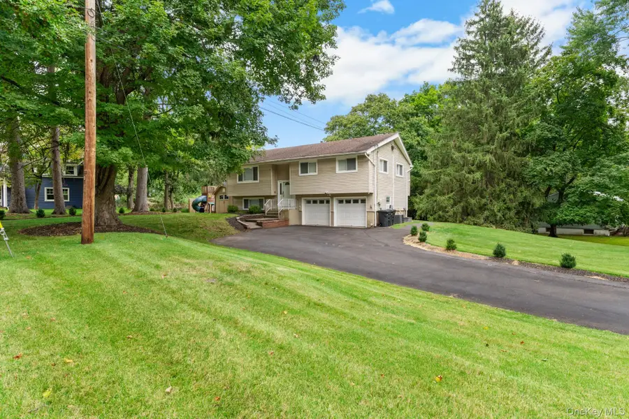 1 Phillips Drive, Airmont, NY 10901 - Image #2