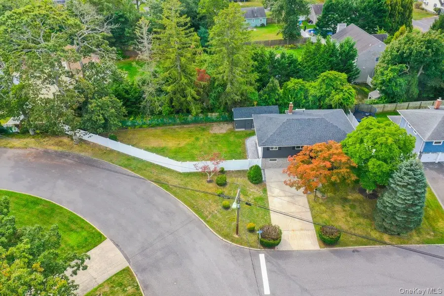 22 Brian Drive, East Islip, NY 11730 - Image #2