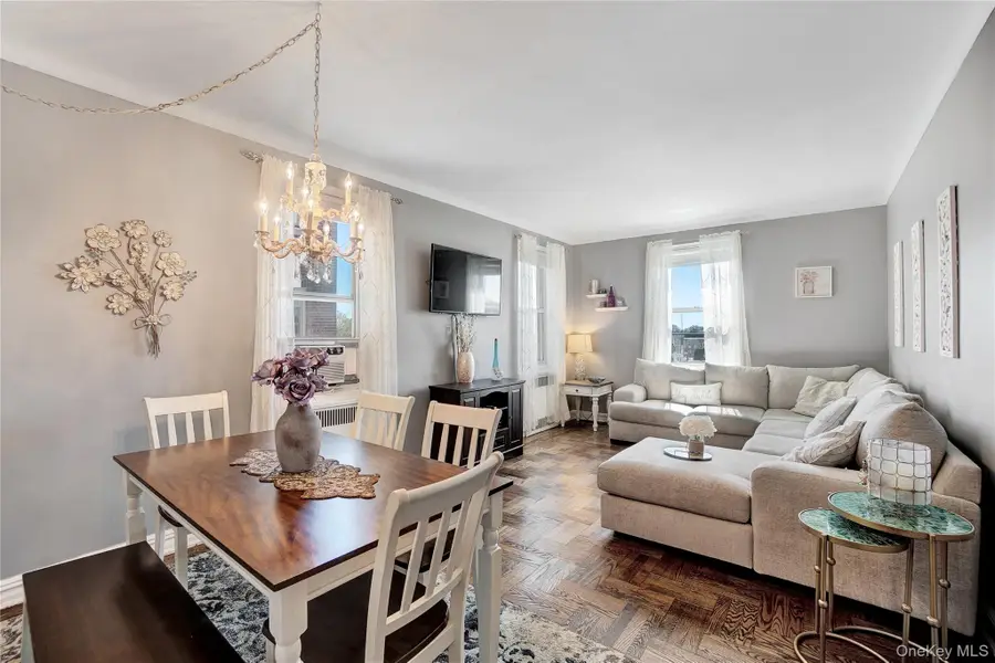 55 Grand Avenue #3E, Rockville Centre, NY 11570 - Image #3