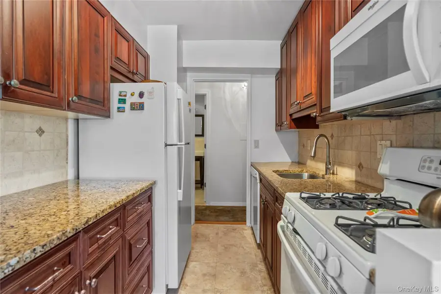 80 E Hartsdale Avenue #607, Hartsdale, NY 10530 - Image #3