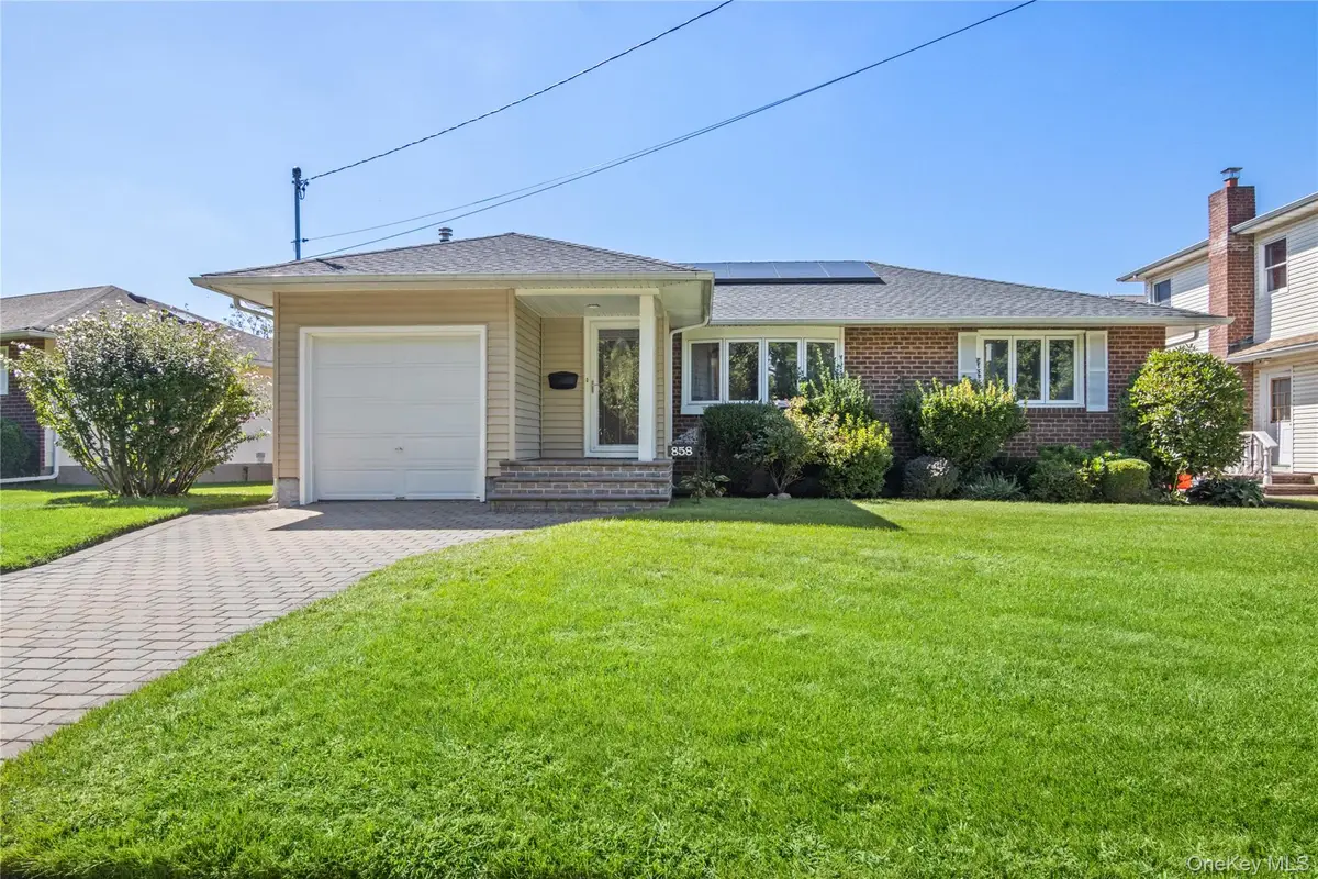 858 W Gate, Valley Stream, NY 11580 - Image #1