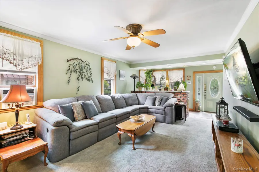 22 3rd Avenue, Central Islip, NY 11722 - Image #3