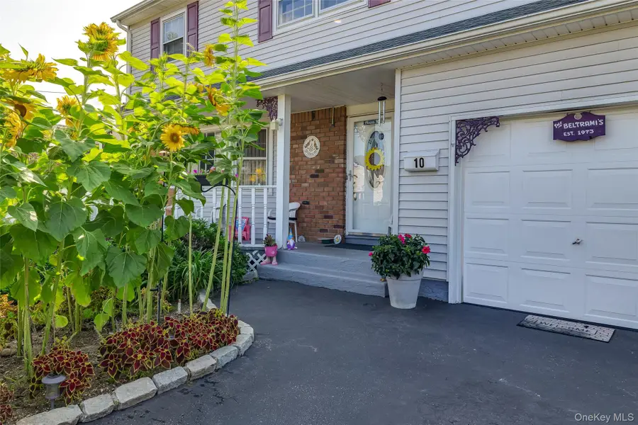 10 Paine Street, Lindenhurst, NY 11757 - Image #3