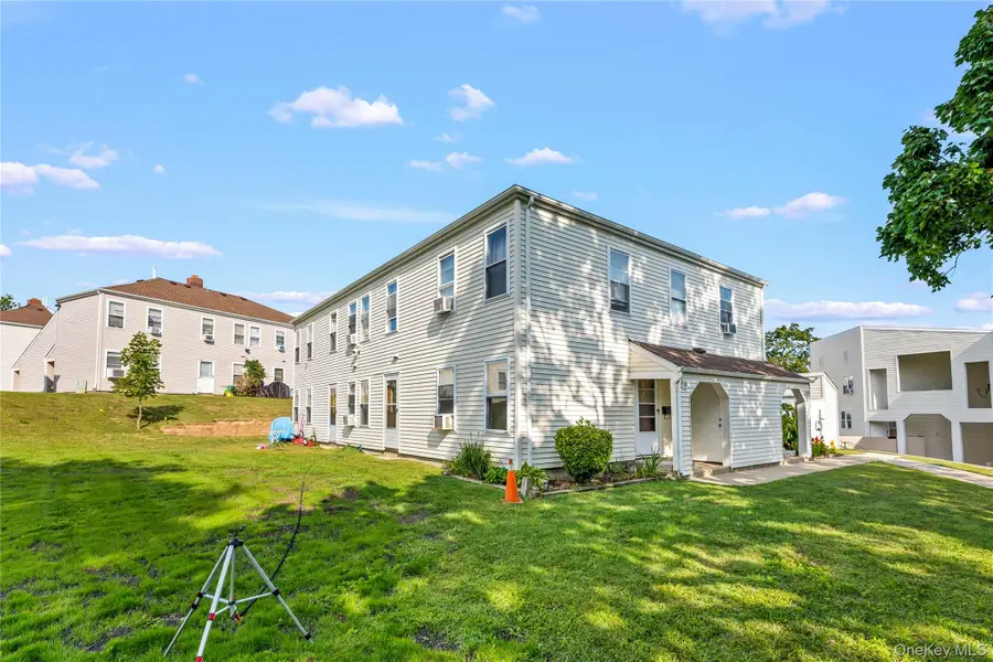 200 Lowndes Avenue #A, Huntington Station, NY 11746 - Image #3