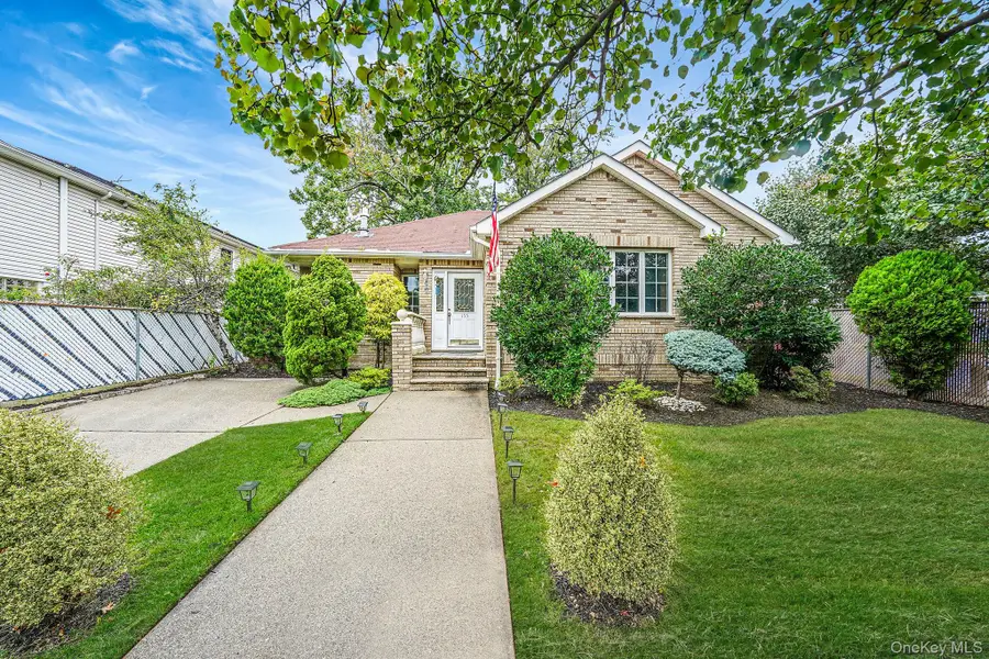 155 Bathgate St, Staten Island, NY 10312 - Image #2