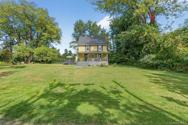 12 Rough Lane, Poughquag, NY 12570