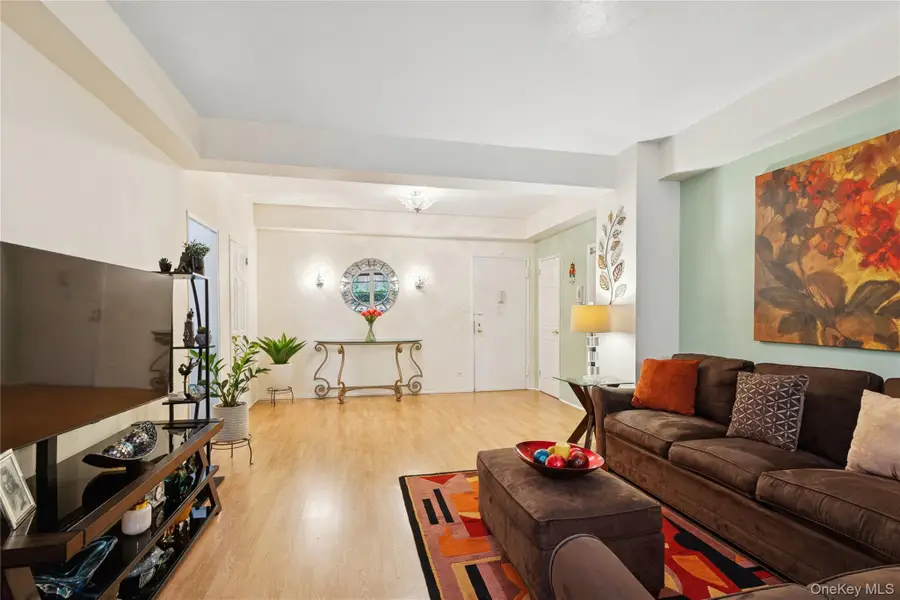 69-10 108th Street #1B, Forest Hills, NY 11375 - Image #3