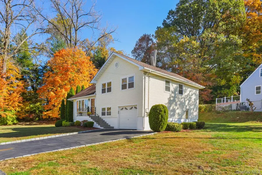 270 Pembrook Drive, Yonkers, NY 10710 - Image #3