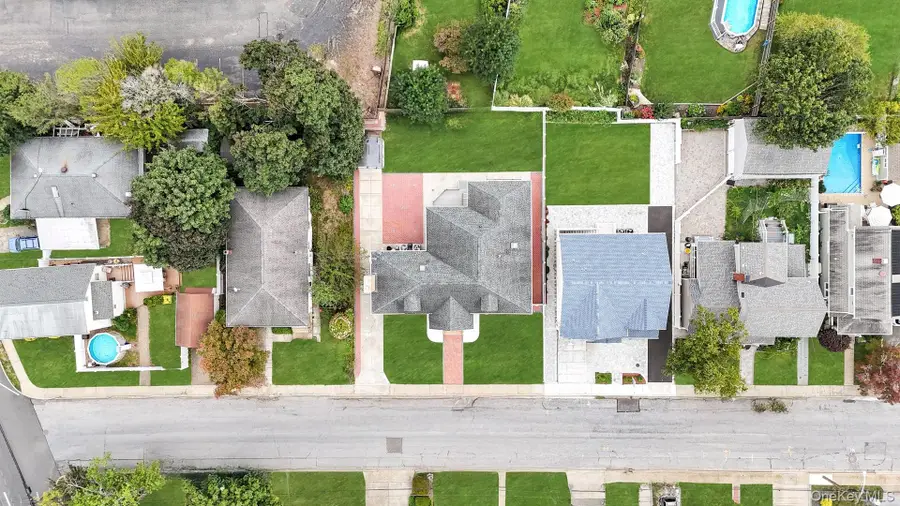 29 Grove Street, Hicksville, NY 11801 - Image #2