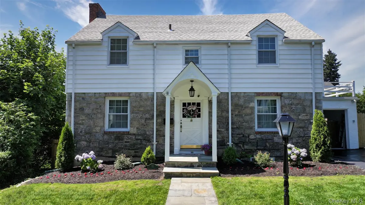 32 Biltmore Avenue, Yonkers, NY 10710 - Image #1