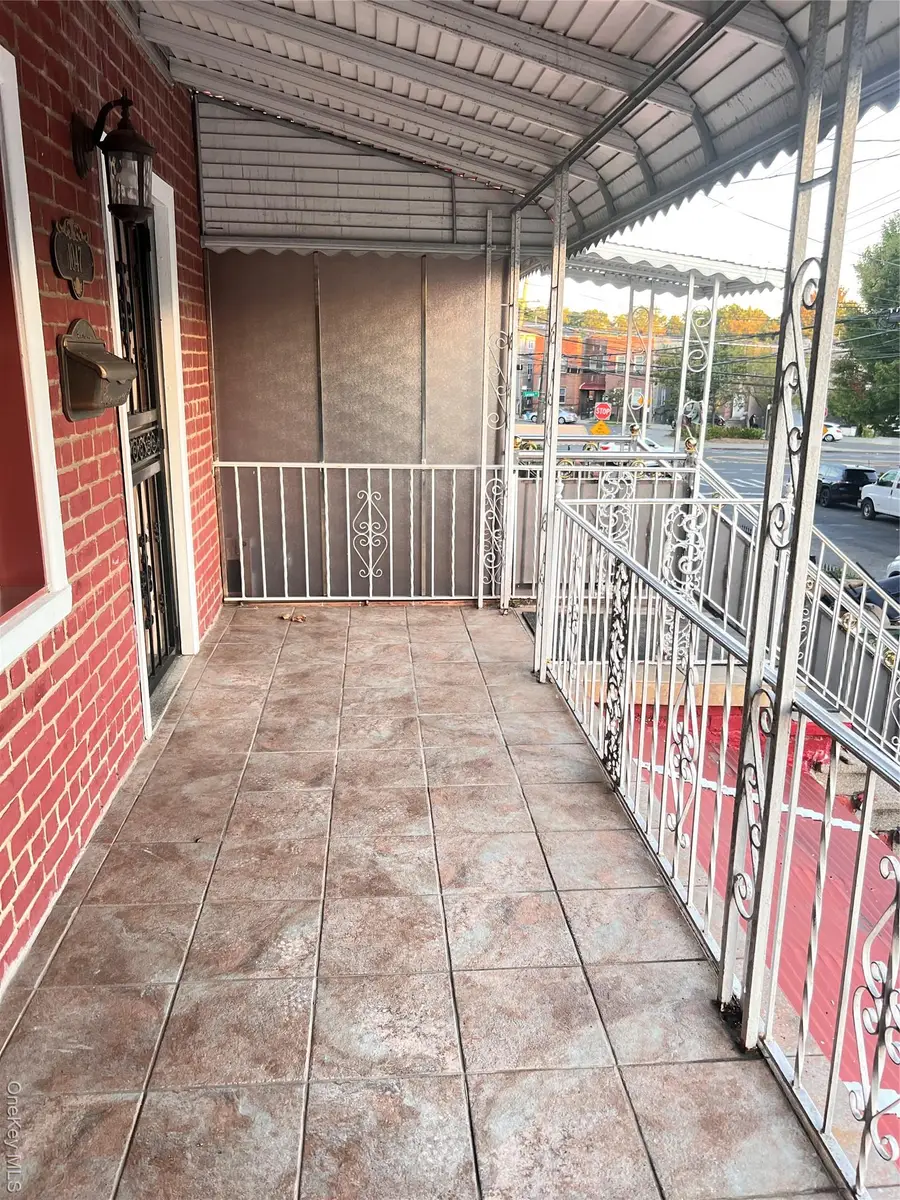 1047 E 217th Street, Bronx, NY 10469 - Image #3