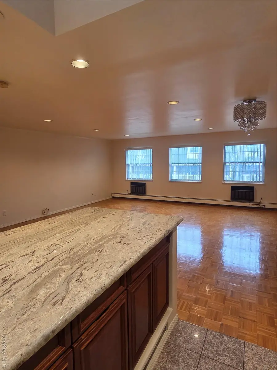 12-34 Diane Place #205 U, Bayside, NY 11360 - Image #2