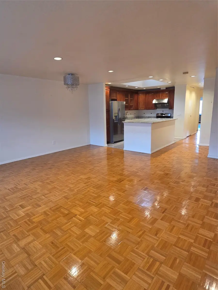 12-34 Diane Place #205 U, Bayside, NY 11360 - Image #3