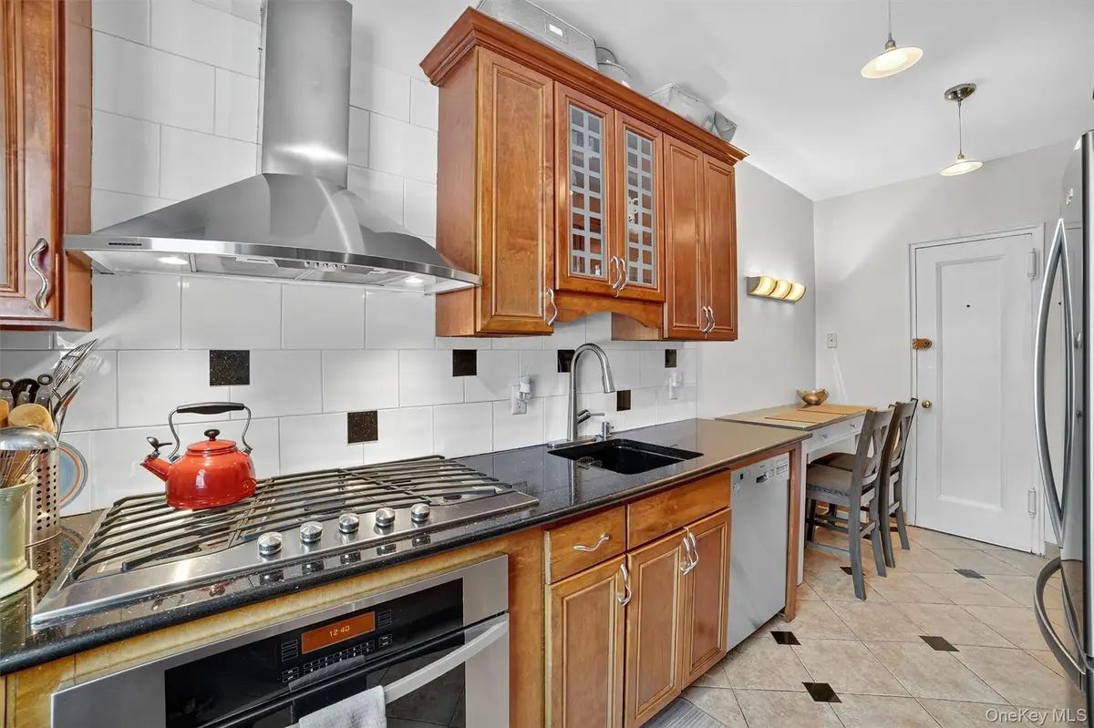 15 Sunnybrook Road #2A, Bronxville, NY 10708 - Image #1