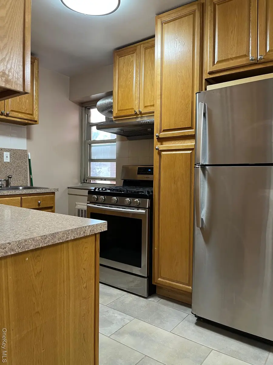 66-10 149 St #1F, Flushing, NY 11367 - Image #2
