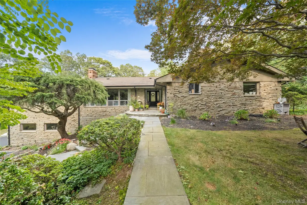 55 Rolling Hill Lane, Old Westbury, NY 11568 - Image #1