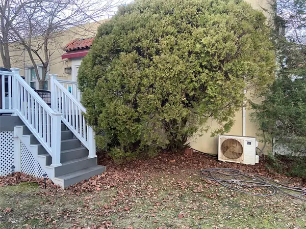 237 W Walnut Street, Long Beach, NY 11561