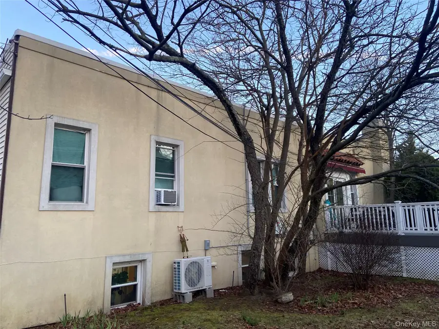 237 W Walnut Street, Long Beach, NY 11561 - Image #3