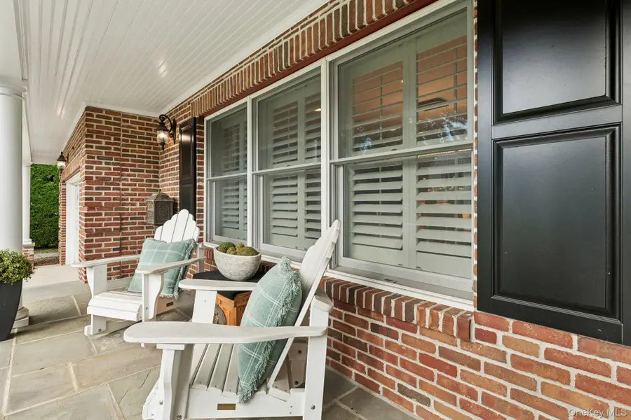 85 Kilburn Road, Garden City, NY 11530 - Image #3