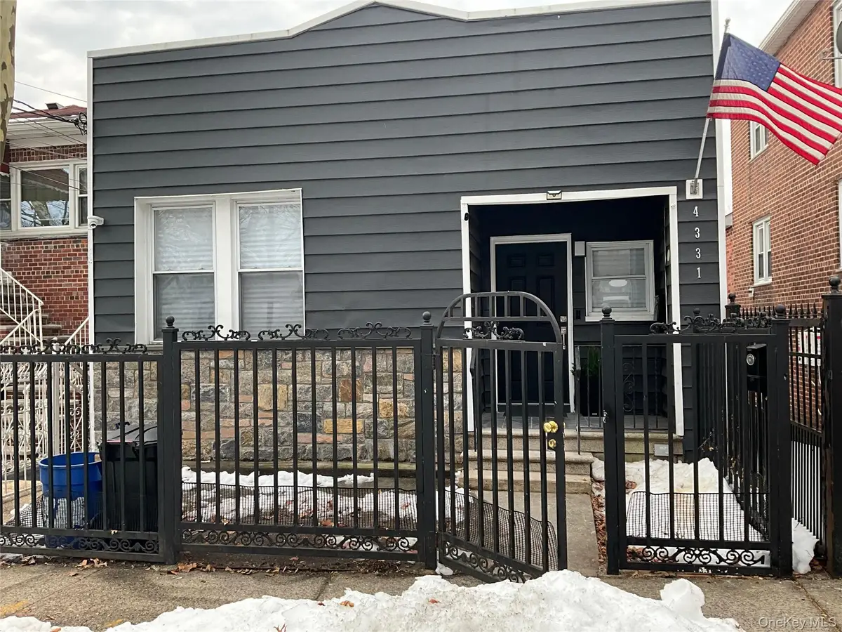 4331 Murdock Avenue, Bronx, NY 10466 - #1