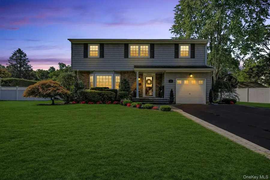 8 Gerek Avenue, West Islip, NY 11795 - Image #2