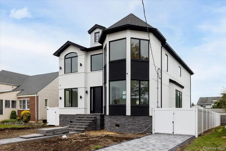 544 Arlington Road, Cedarhurst, NY 11516 - Image #3