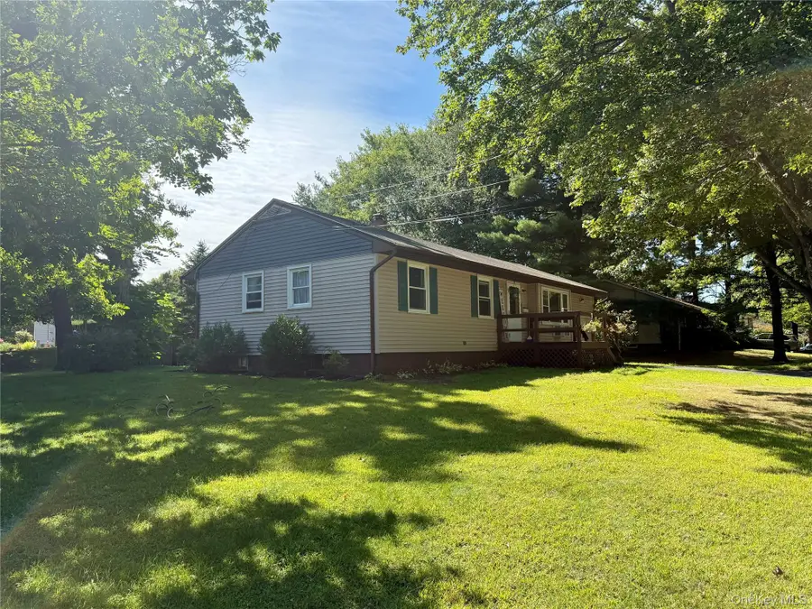 11 Cambridge Drive, Red Hook, NY 12571 - Image #2