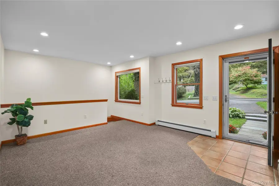 8 Hemlock Road, South Salem, NY 10590 - Image #2