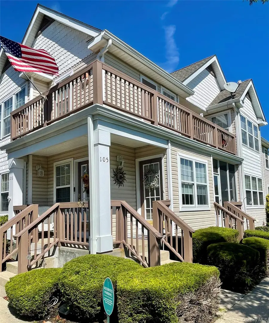 105 Commodore Circle, Port Jefferson Station, NY 11776 - Image #3