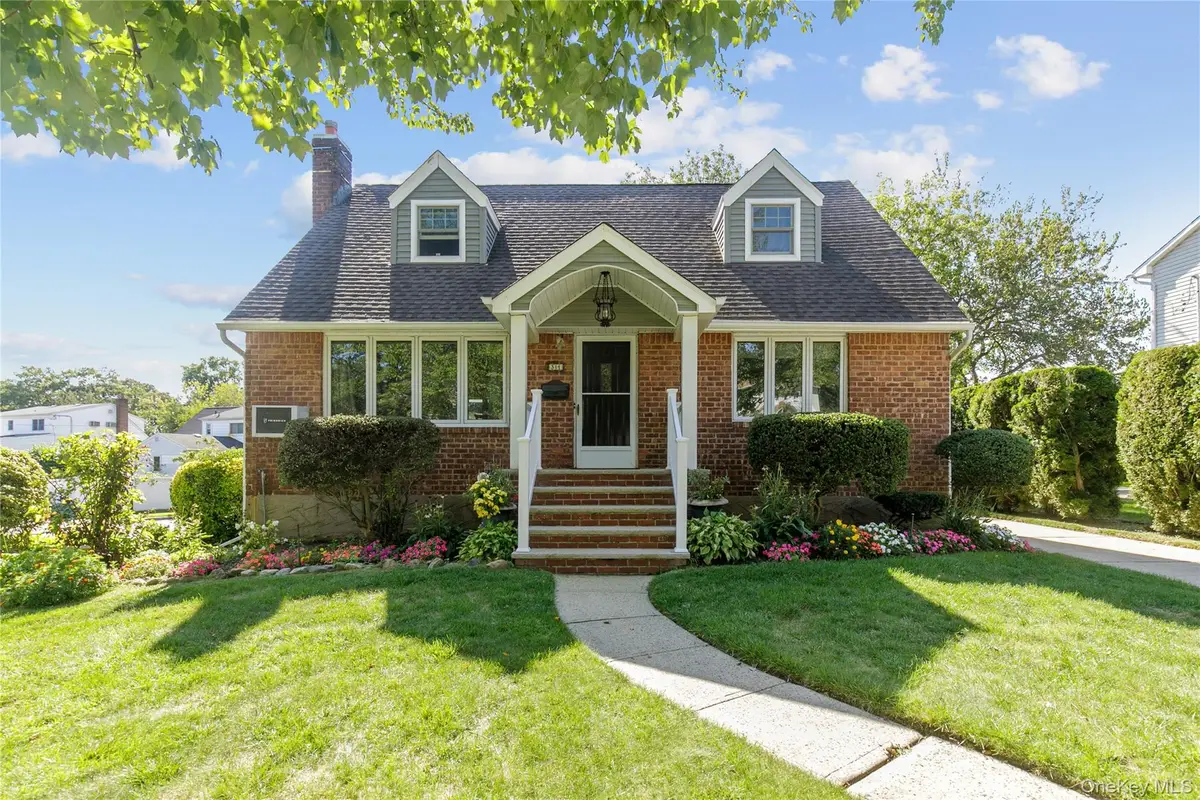 34 Linden Street, New Hyde Park, NY 11040 - Image #1