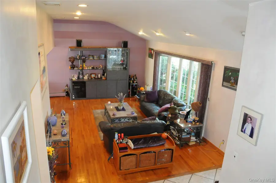 113 Northern Parkway W, Plainview, NY 11803 - Image #3