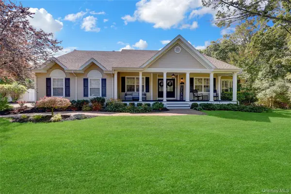 14 Daremy Lane, East Setauket, NY 11733