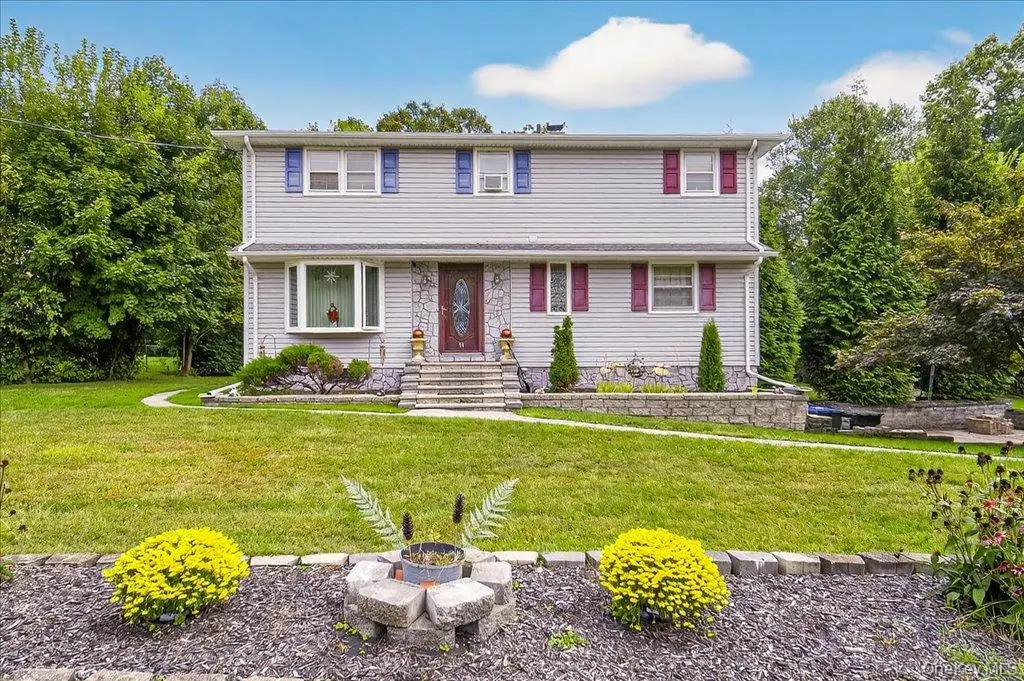 11 Merriewold Lane N, Monroe, NY 10950 - Image #1