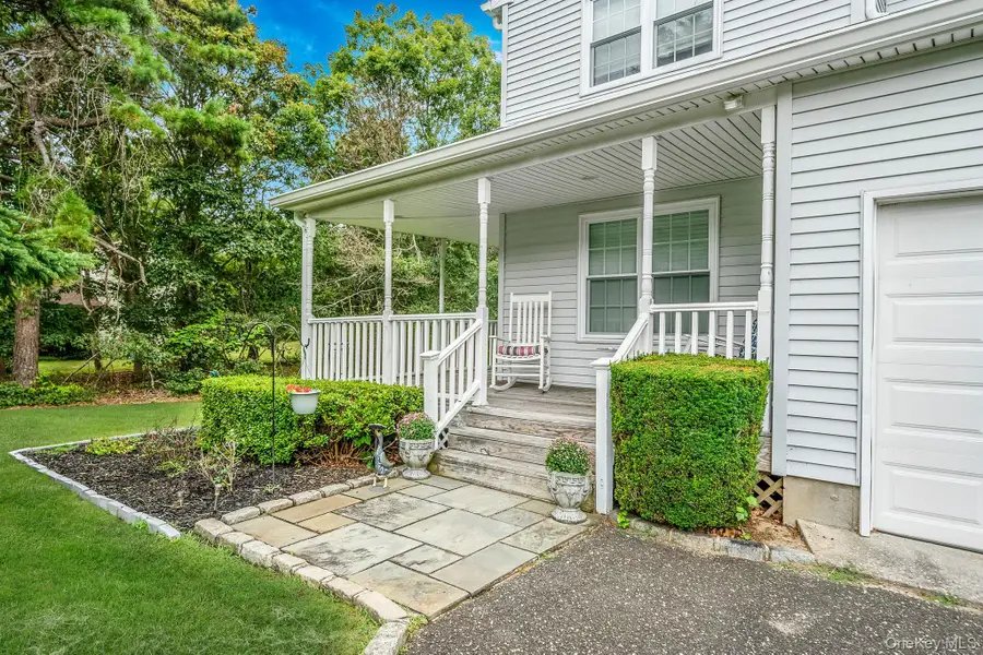 11 Patrick Lane, Ridge, NY 11961 - Image #2